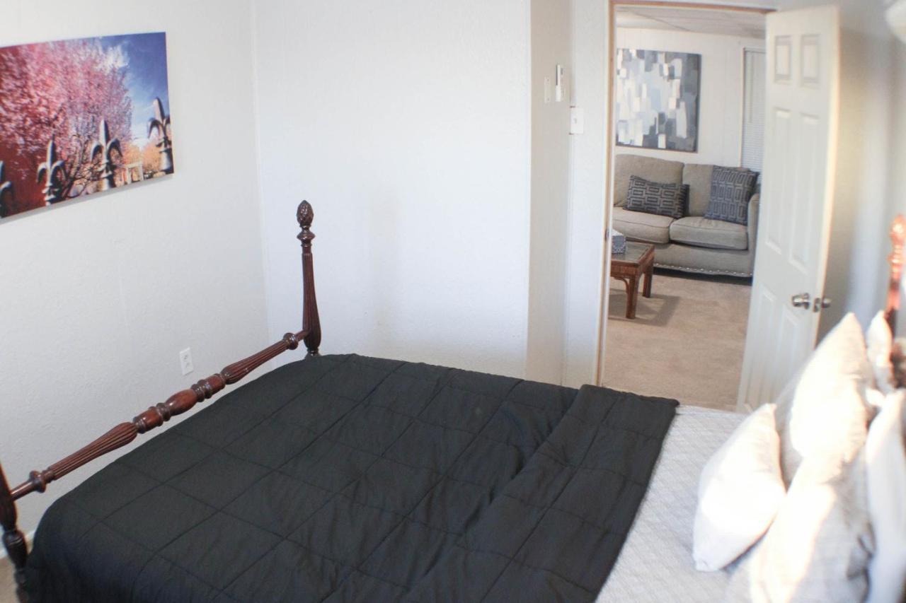 California Ave - 2 Bedroom - Home Away From Home! พิตต์สเบิร์ก ภายนอก รูปภาพ
