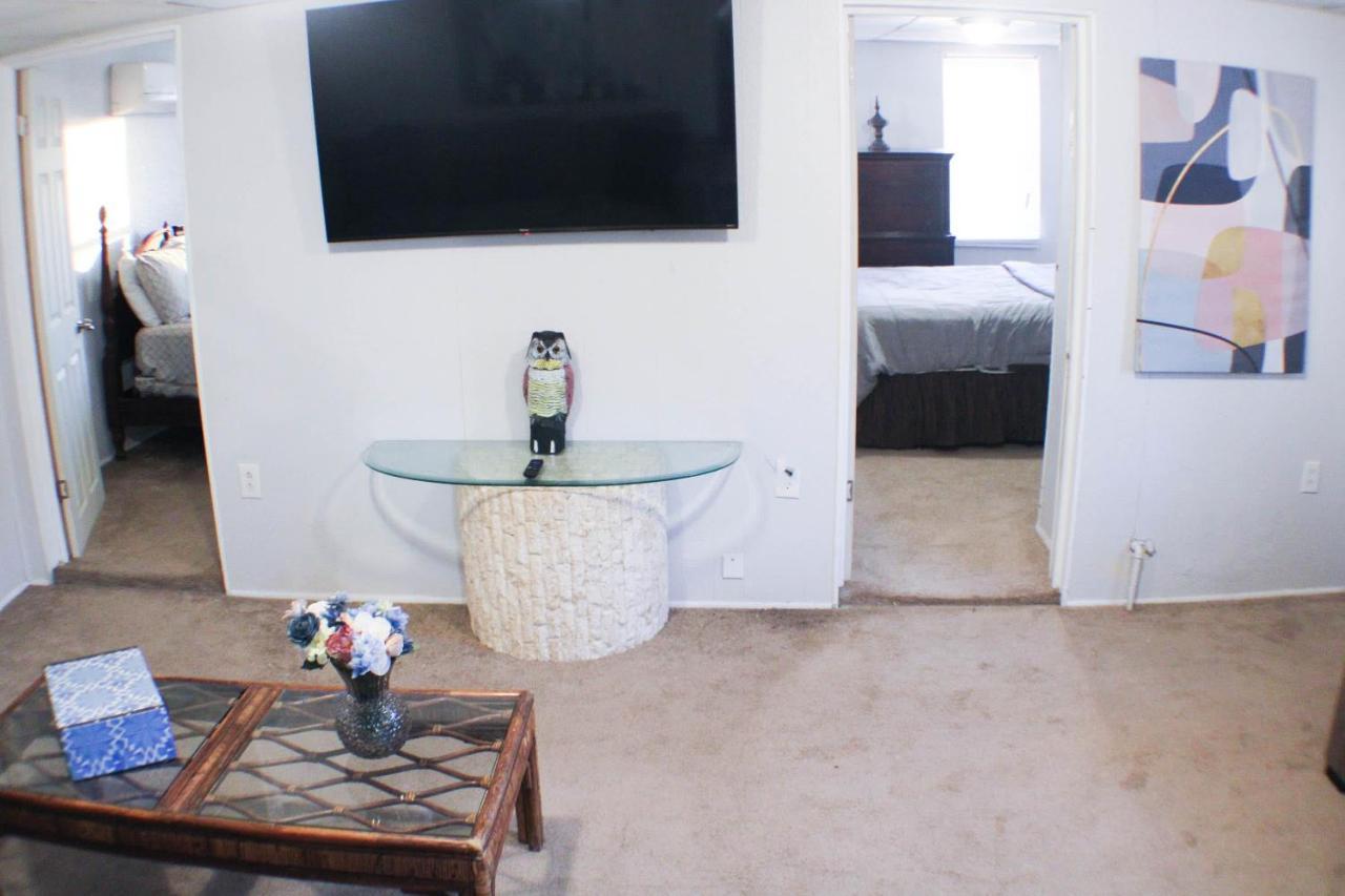 California Ave - 2 Bedroom - Home Away From Home! พิตต์สเบิร์ก ภายนอก รูปภาพ